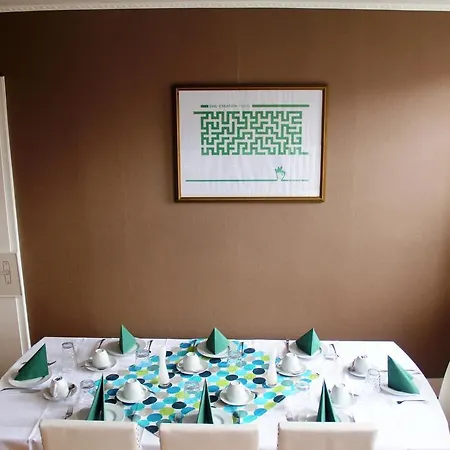 Bed and Breakfast Emg